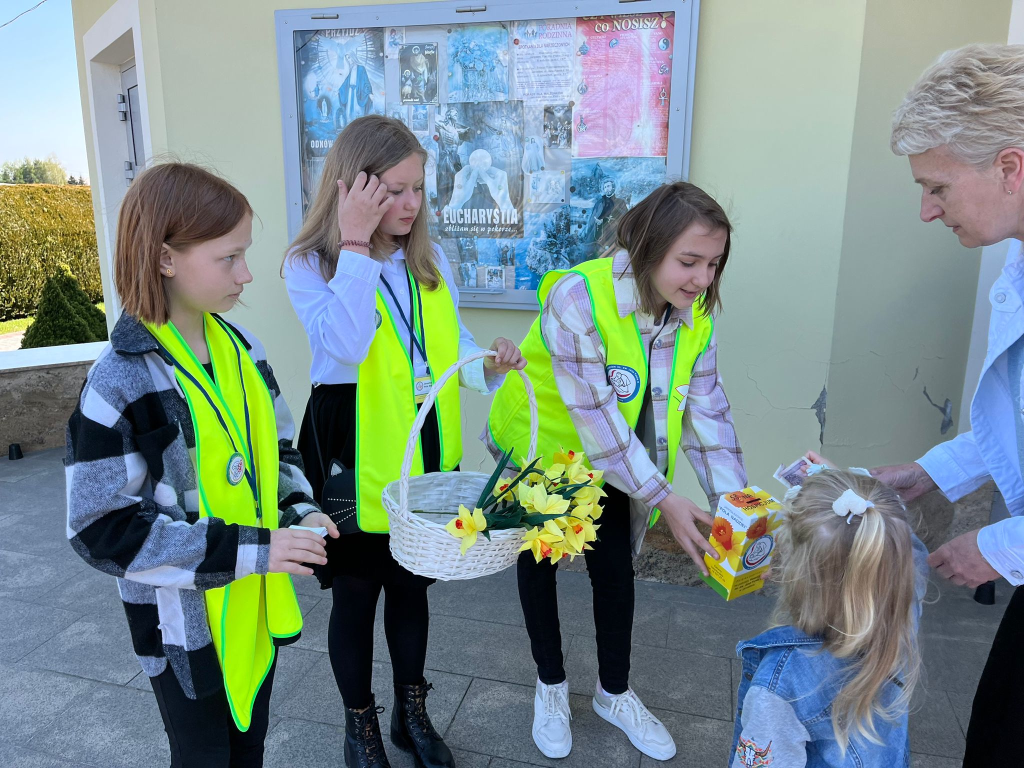 Wolontariusze z naszej szkoły włączyli się do kolejnej  edycji akcji „Jarosławskie Pola Nadziei